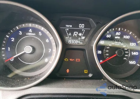 2014 Hyundai Elantra Se z USA, uszkodzony, nr VIN 5NPDH4AE5EH499397